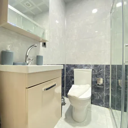 Chic Studio 1 Min To Trump Mall And Metro In Sisli Provincia di Istanbul